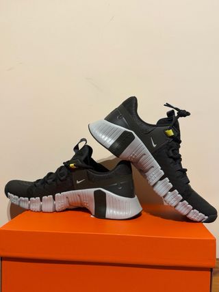 Nike free metcon 5 talla 42.5 verde