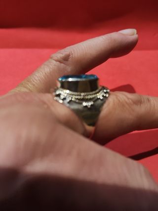 Anillo en plata y topacio facetado 
