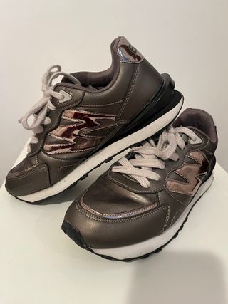 Zapatillas deportivas BREAK WALK seminuevas