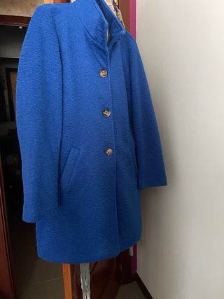 Abrigo paño azul klein 
