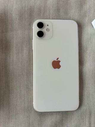 Iphone 11 Apple  con cargador