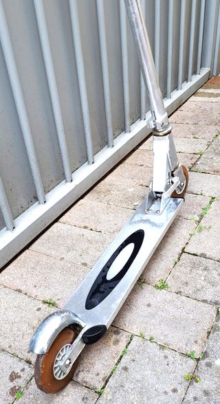 Monopattino; Metallo; Freno a piede