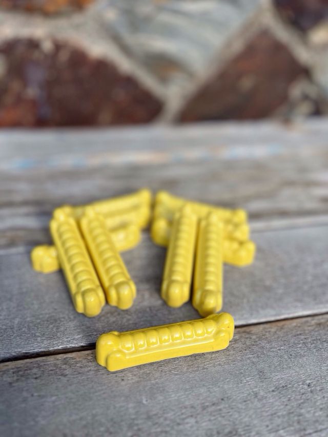 REPOSACUBIERTOS CERAMICA AMARILLOS ANTIGUOS