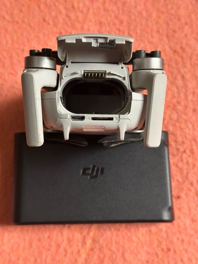 DJI Mavic Mini Fly More Combo con accesorios