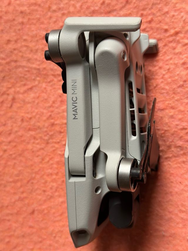 DJI Mavic Mini Fly More Combo con accesorios