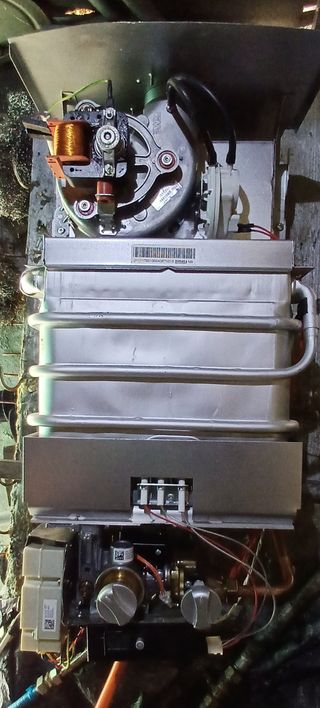 Calentador Vaillant atmoMAG Plus 11-4/0 ET e H