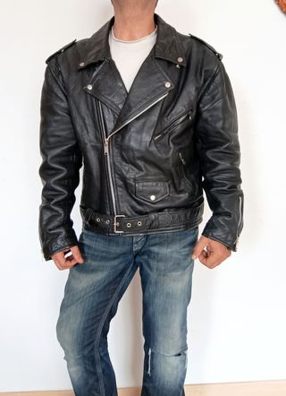 Chupa heavy rockera de cuero XXL Medidas indicadas