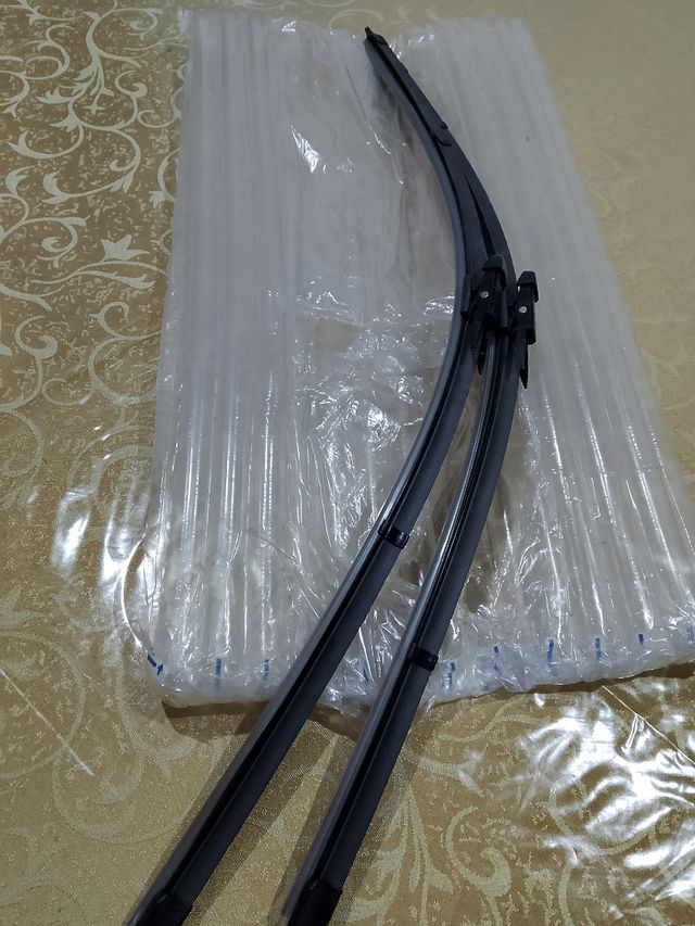 Escobillas Limpia parabrisas si puede adaptar