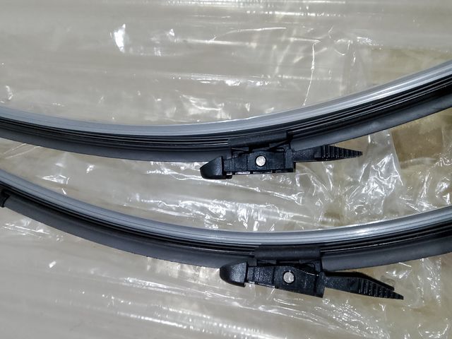 Escobillas Limpia parabrisas si puede adaptar