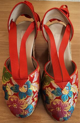 Traje de valenciana / fallera siglo XVIII