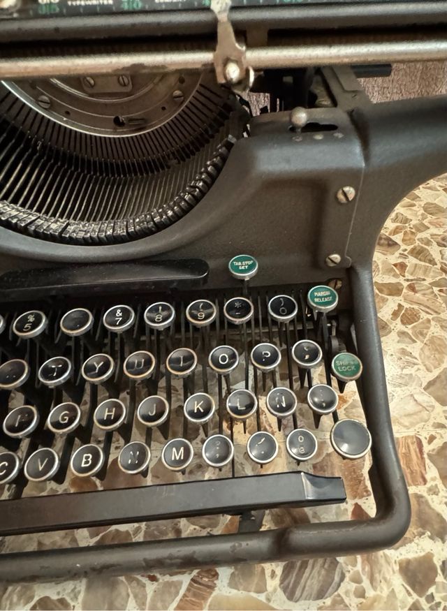 Máquina de Escribir Antigua Underwood