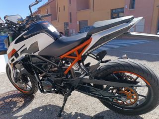 Ktm duke 125
