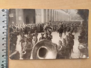 Fotografía antigua de desfile militar. Polyfoto