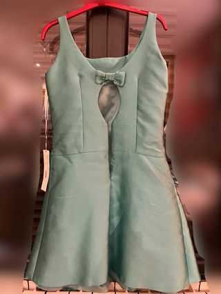 Vestido azul lazo celebración