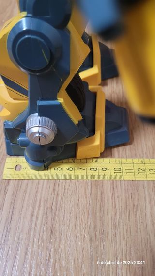 Transformers 4NZZ454 de 27 cm y regalo 1 pequeño