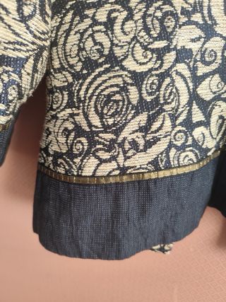 Chaqueta de la marca Paz Torras  Talla 42