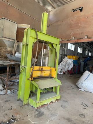 Máquina de guillotina hidráulica