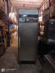 Frigorifero per due vassoi per il pane