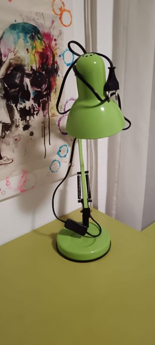 Escritoro y silla de estudio