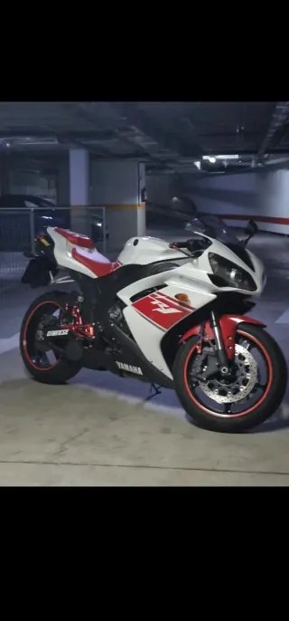 Yamaha R1 2008