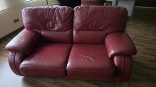 SOFA DE PIEL BURDEOS