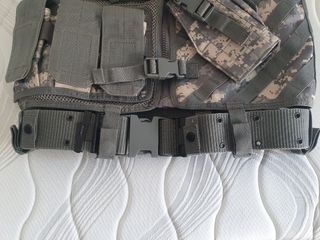 Chaleco tactico mil-tec/airsoft.