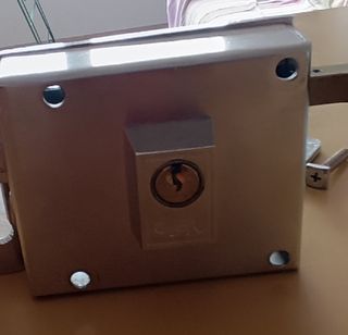 Pany  .... Cerradura