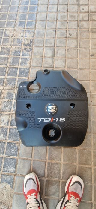 Tapa motor seat ibiza 6k2
