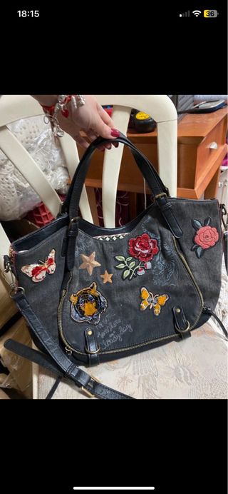 Bolso desigual parches tote