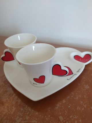 Coppia tazzine caffè romantiche
