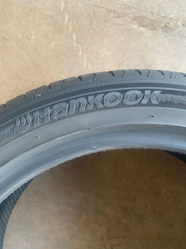 Neumaticos  215/45/18