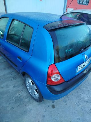 Renault Clio 2003
