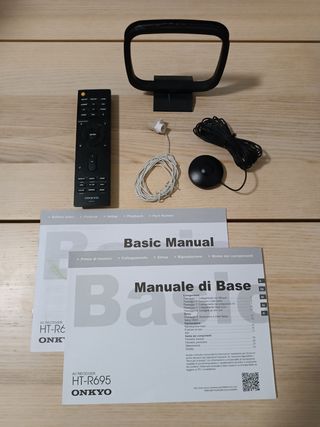 Sintoamplificador ONKYO HT-R695