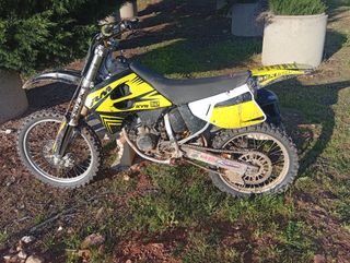 Suzuki rm 125 cross