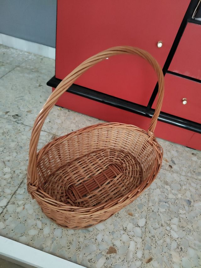 Cesta de mimbre