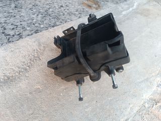 Soporte caja Batería Ducati Monster 695