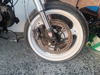 Llantas delantera y trasera Ducati Monster 695