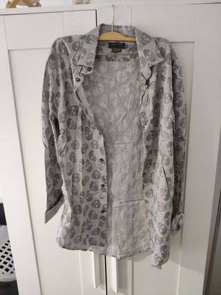 Camisa hombre gris calaveras Zara