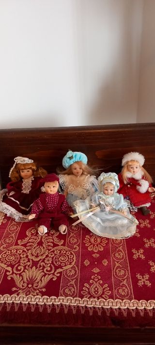 N.5 vecchie bamboline in porcellana 16cm