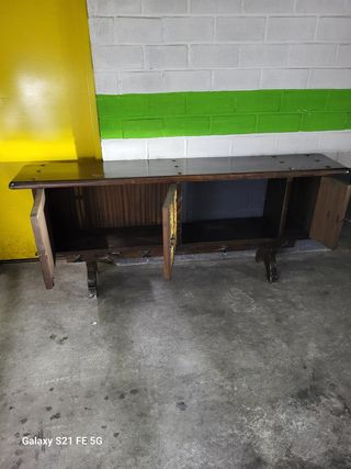 Mueble rustico  para television.