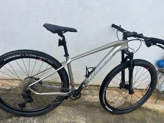 Bicicleta montaña marca MASSI TEAMCARBONO .TALLA M