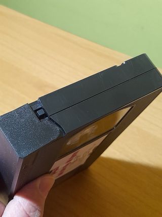 VIDEOCASSETTA VHS FILM QUEL CHE RESTA DEL GIORNO