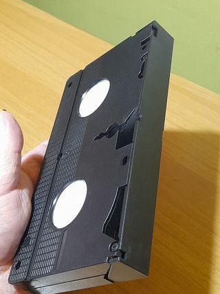VIDEOCASSETTA VHS FILM QUEL CHE RESTA DEL GIORNO