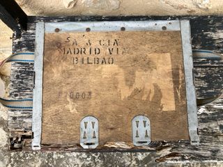 Antigua caja de munición