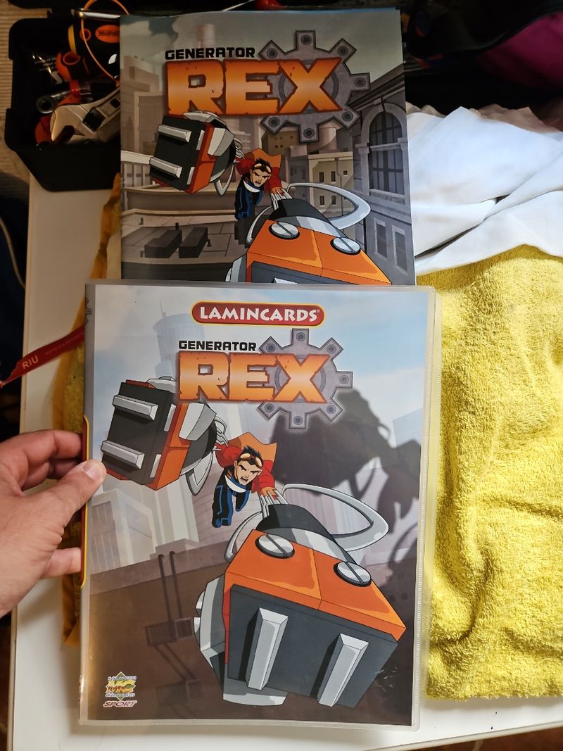 ALBUM GENERATOR REX MUNDICROMO de segunda mano por 75 EUR en Santurtzi en  WALLAPOP, image size:800x1067