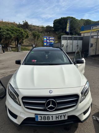 Mercedes-Benz GLA 2015