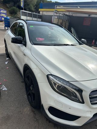 Mercedes-Benz GLA 2015