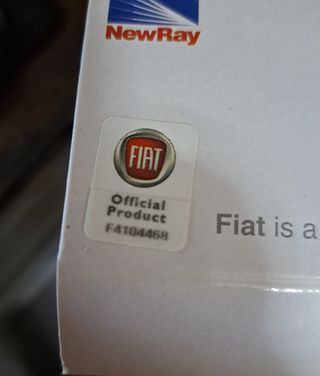 Modellino Originale Fiat 500 scala 1:24 New Ray