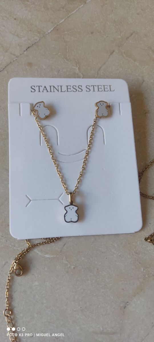 Conjunto Gargantilla y Pendientes 