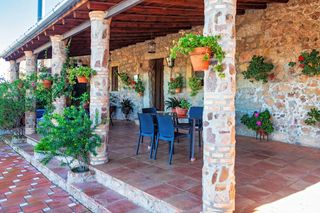 Casa rural para grupos con piscina y chimenea
